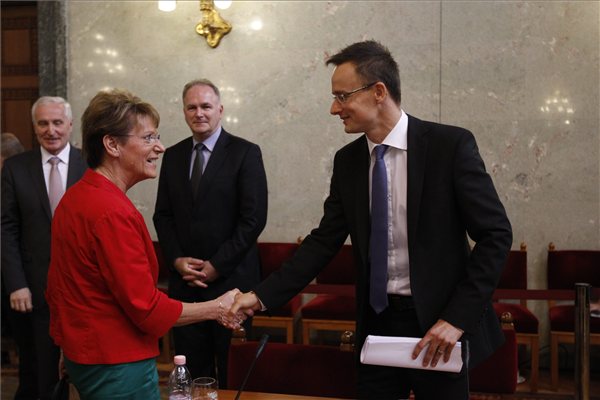 Szijjarto miniszter