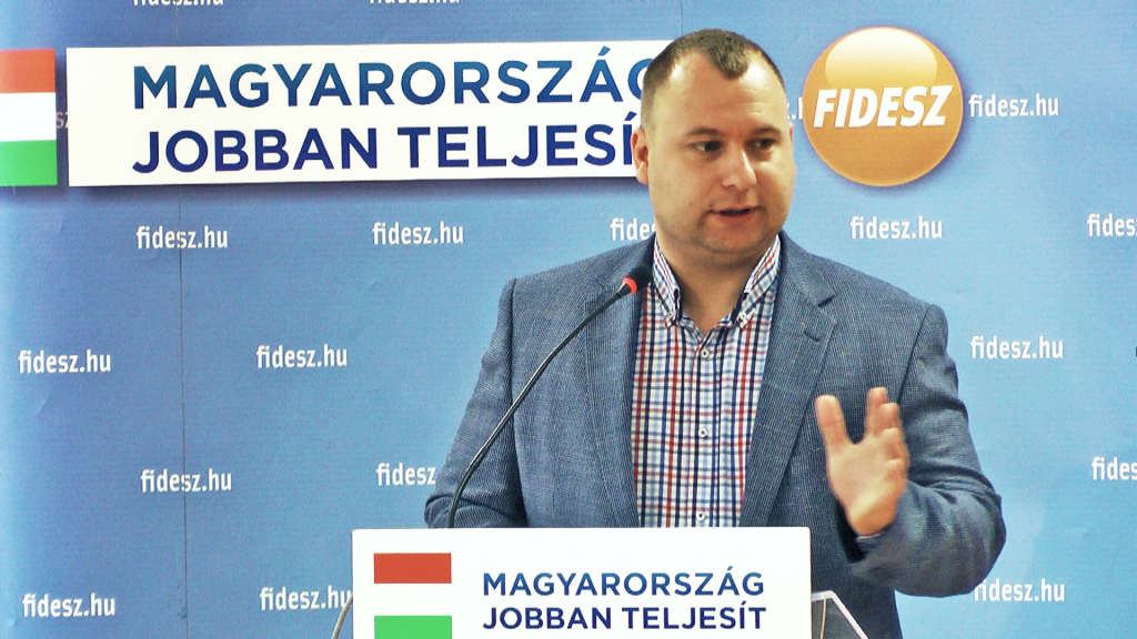 Tv belyeg szabo robert