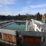 Nemzeti úszó és vízilabdaközpont.