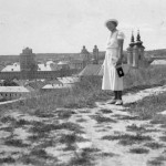 átkép a várból. Balról a Líceum és a Főszékesegyház, jobbra a Minorita templom a Dobó téren.