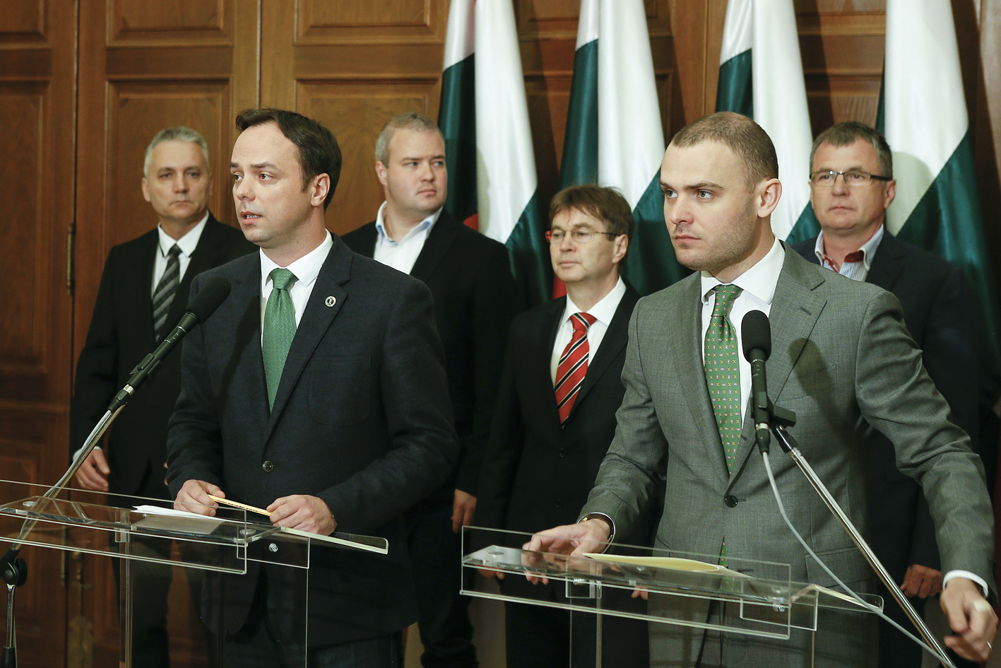 Kerekasztal nyitrai csepreghy