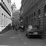 Érsek (Marx Károly) utca, háttérben a Minorita templom a Dobó téren