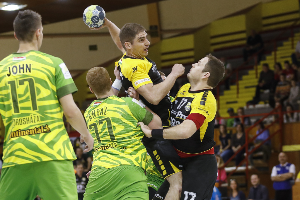 170329 ferfi kezilabda01