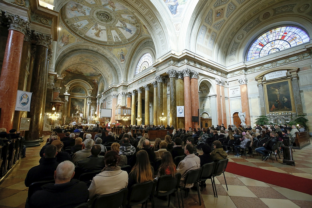 160327 husvet szent mise bazilika