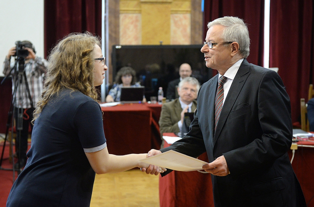 170427 vladar veronika fanni