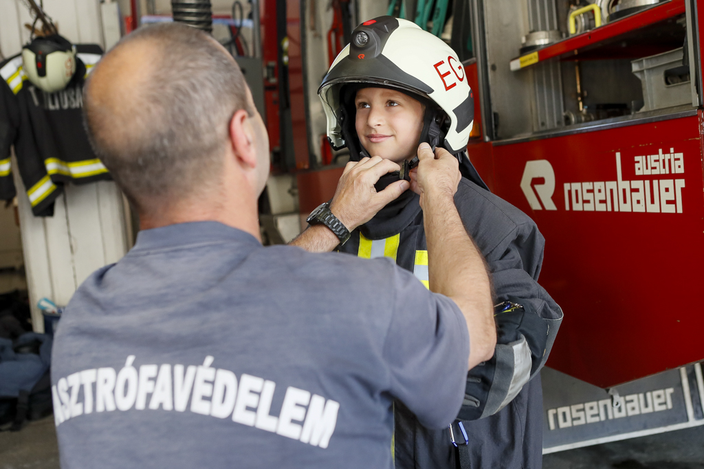 170528 tuzoltosag gyereknap05