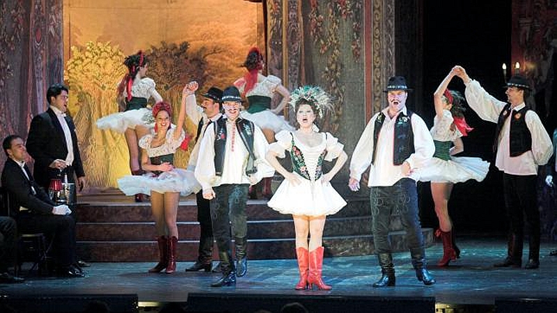 170721 csardaskiralynö