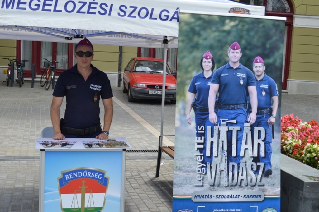 170903 hatarvadasz toborzas keszenleti rendorseg