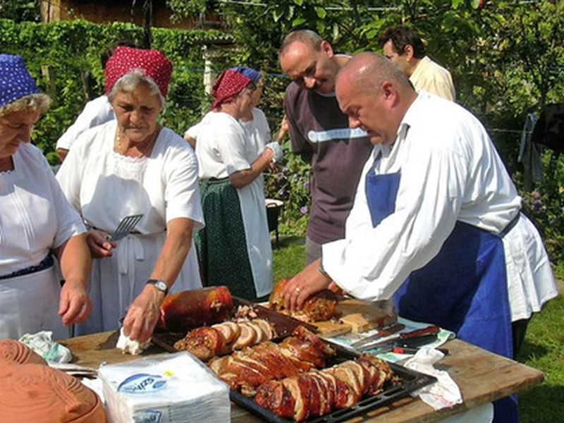 170908 noszvajpincenapok1