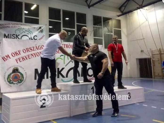 Fekvenyomo heves megyei tuzolto
