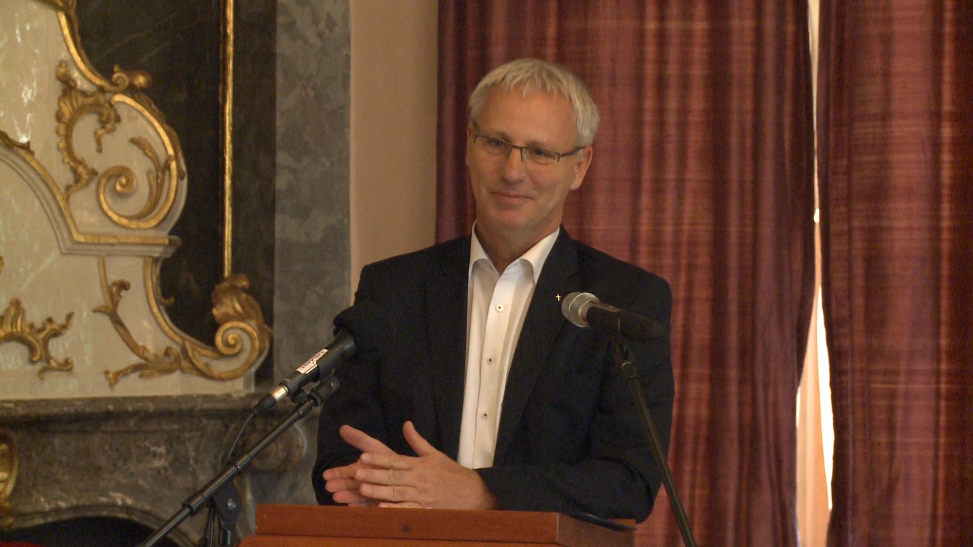 307 4929 01.MP4 snapshot 01.03 [2018.06.07 12.15.57]