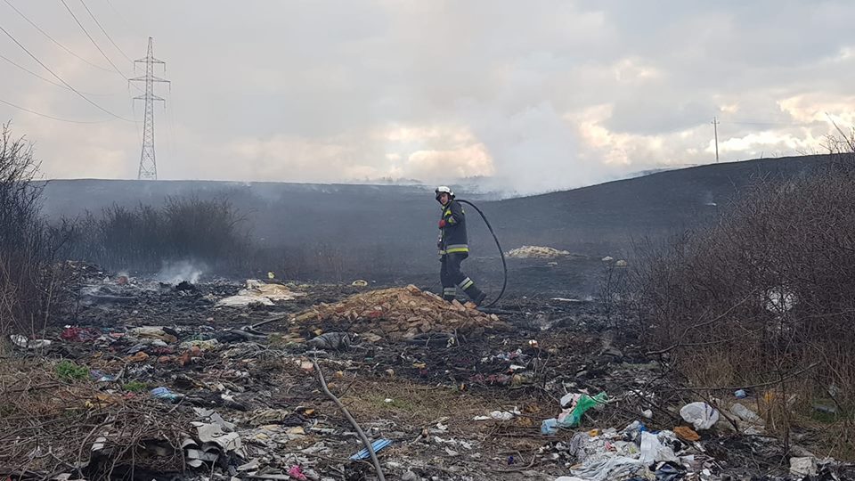 Tűz Egerben a Béke úton
