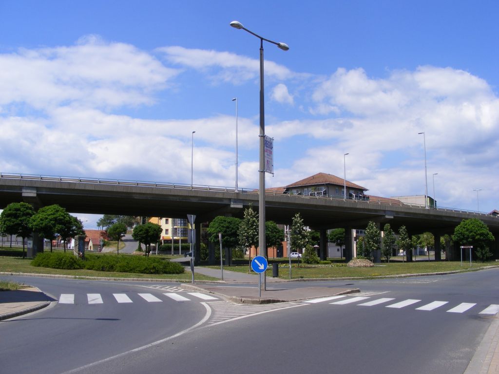 Ráckapu tér viadukt