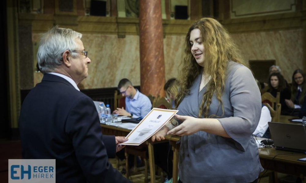 Eger Város Ösztöndíjasa