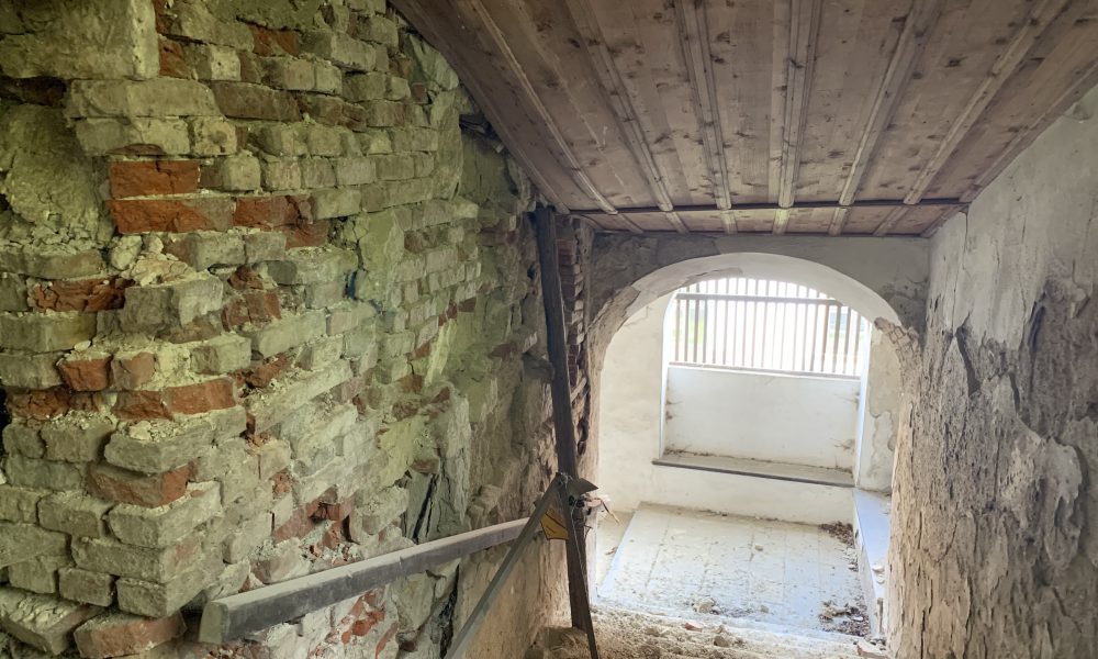 Rác templom lépcső