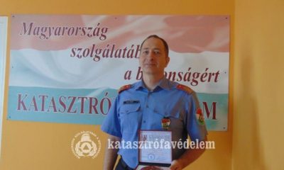 Bata Ádám a Szent Flórián plakettel