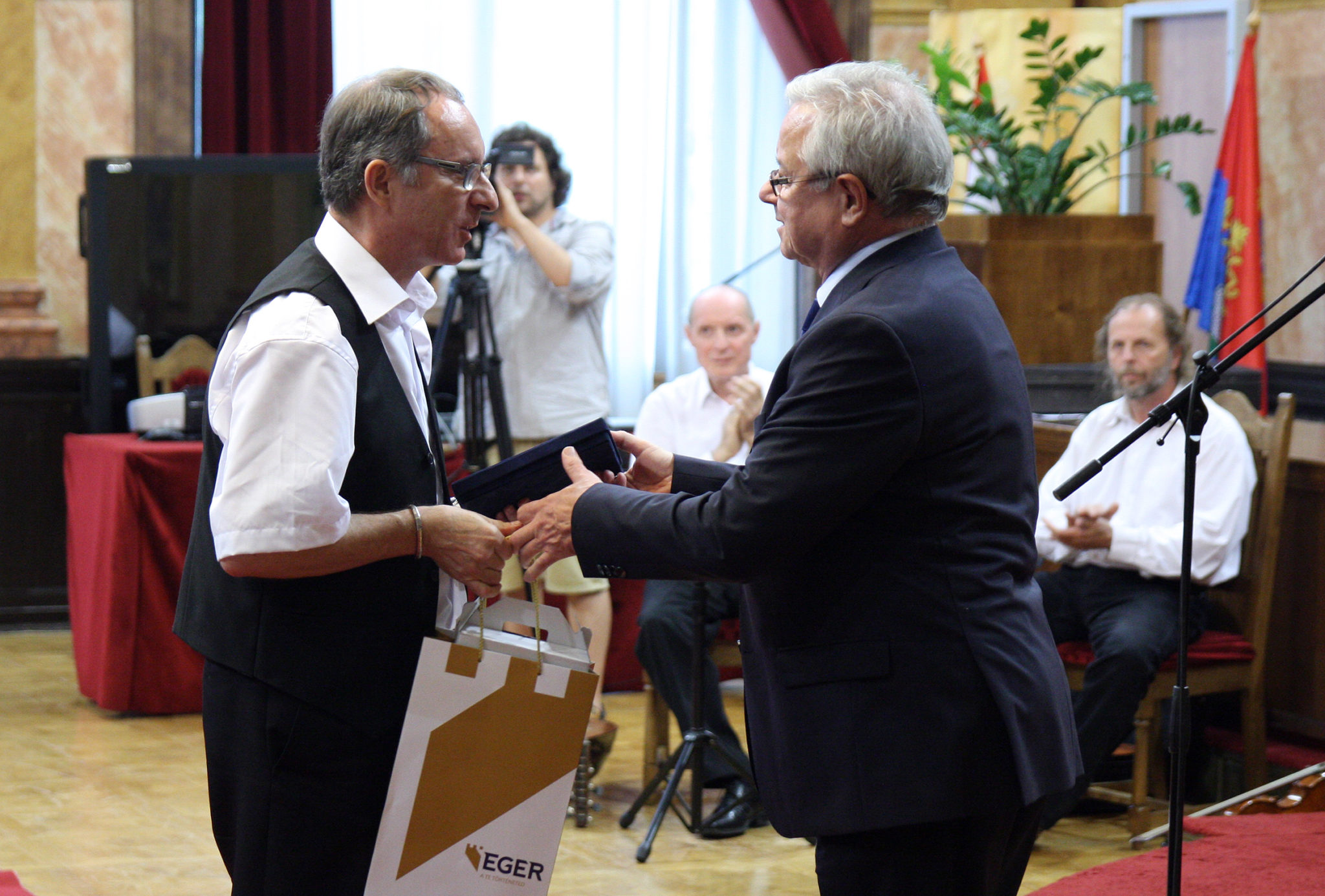 Ködöböcz Gábor é Habis László