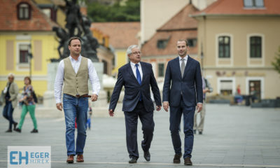 Nyitrai Zsolt országgyűlési képviselő., Habis László polgármester és Hollik István kormányszóvivő