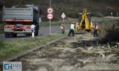 Kerékpárút épül