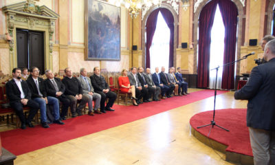 Megbízolevelek átadása