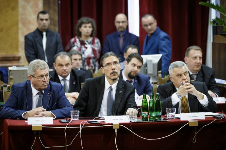 EVE Komlósi Csaba
