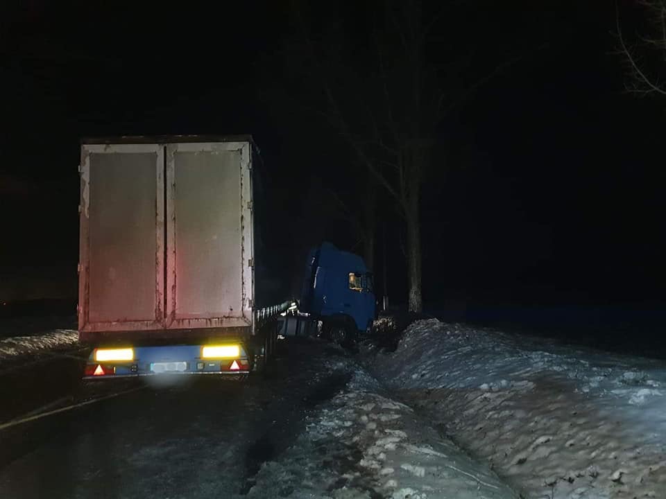 2E06A2F8 4EC8 42D9 A667 E26A3BCDA999