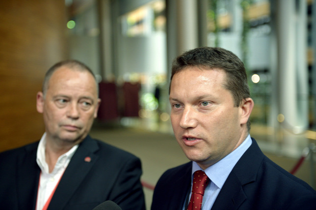 20150209ujhelyi istvan szanyi tibor beszel