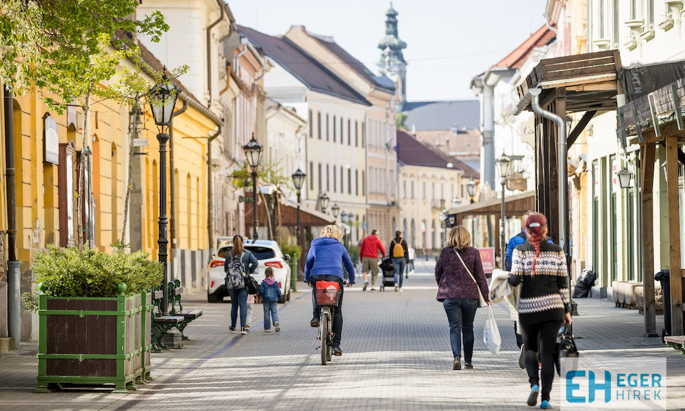Eger utcakép