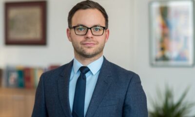 CD4E9B9F 958D 4FC0 8DA7 741D3D08F27F