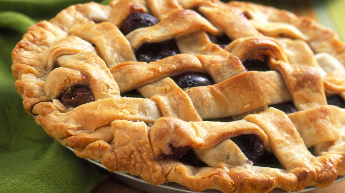 Grape and pear pie