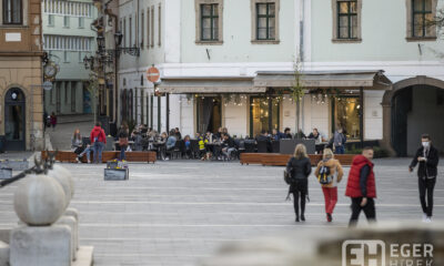 Terasznyitás Egerben