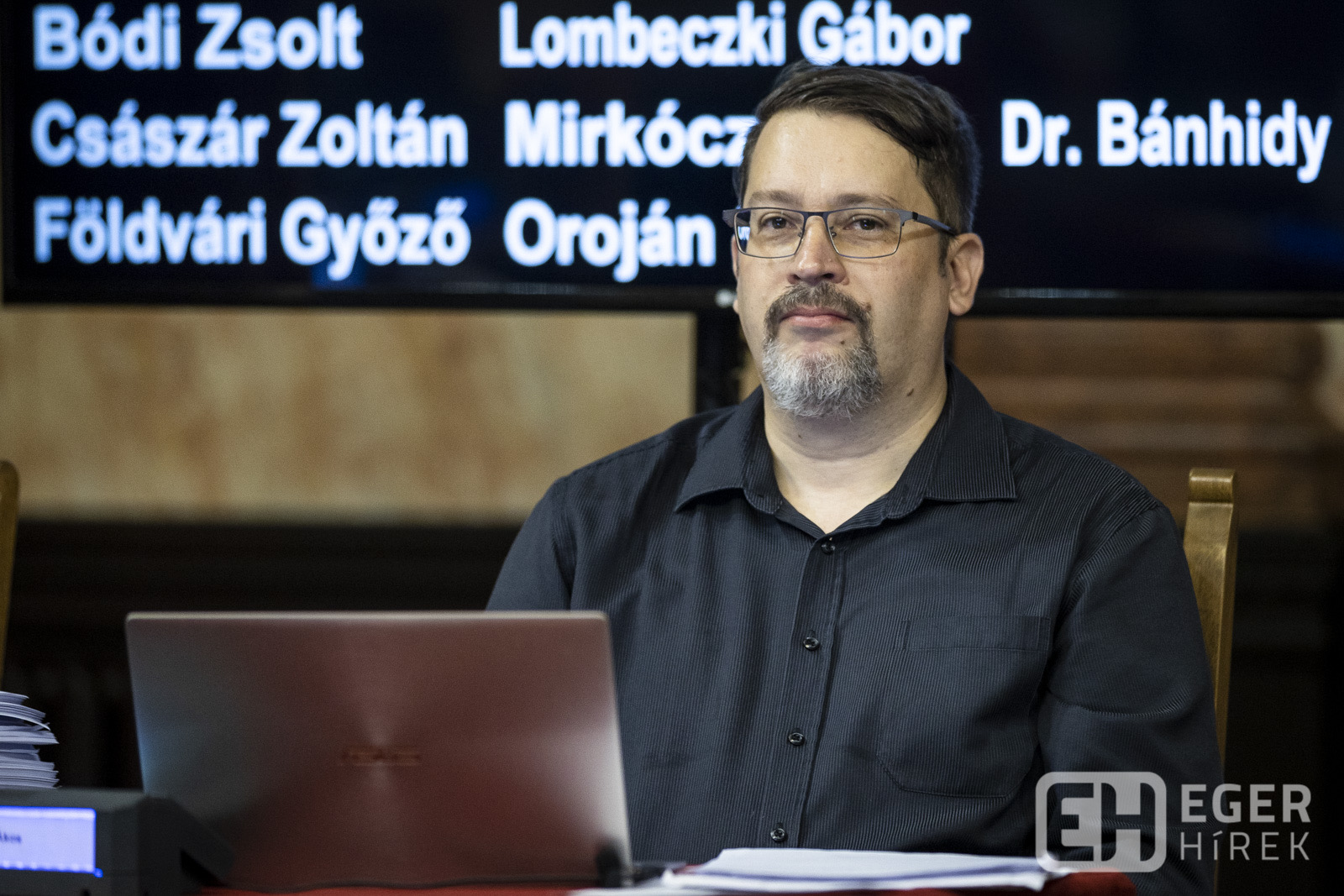 Pápai Ákos