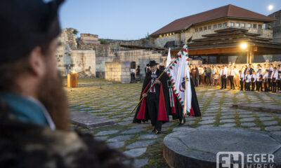 Fáklyás királyköszöntő