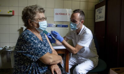 Oltás Egerben MTI/Komka Péter