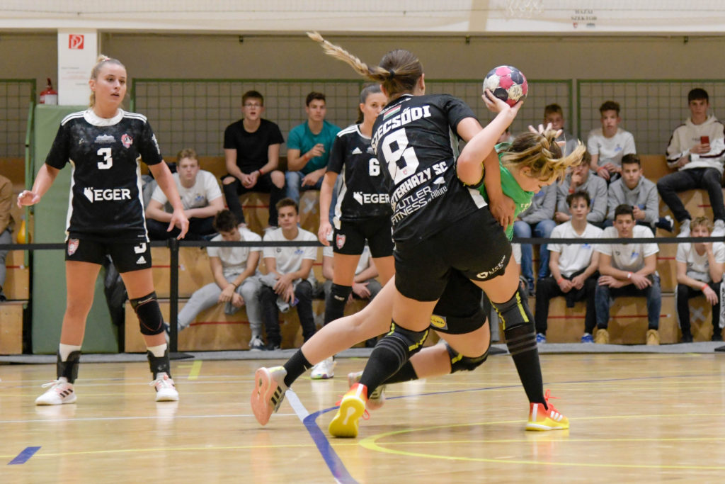 E596E8FE 8F1F 468D 978B 7FE0C3AB69AC