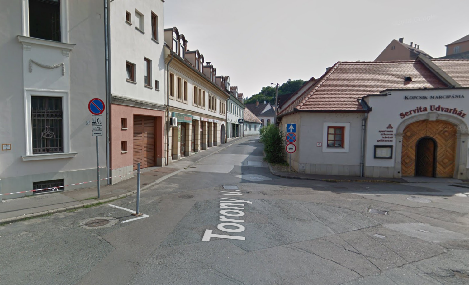 Torony utca