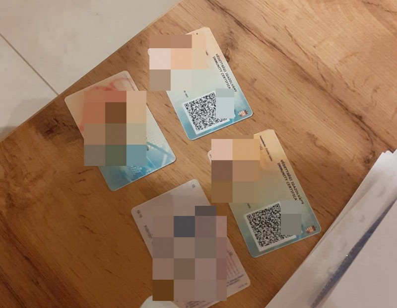 2F27E954 2328 4B95 A6DF 1AA582EA2C00