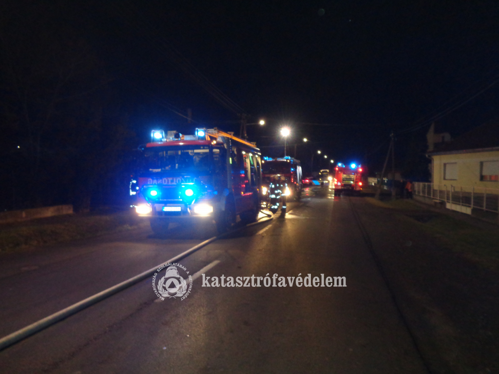 Atkár lakástűz