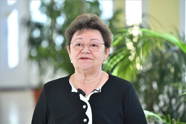 Müller Cecília