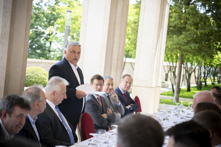 NAVRACSICS Tibor; LÁZÁR János; ORBÁN Viktor; SEMJÉN Zsolt; NAGY István; GULYÁS Gergely; PALKOVICS László