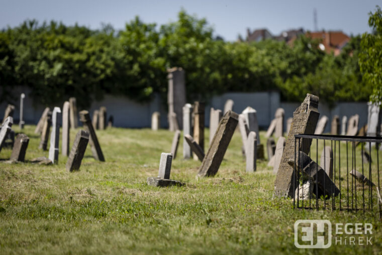 Egerből elhurcolt zsidó áldozatokra emlékeztek