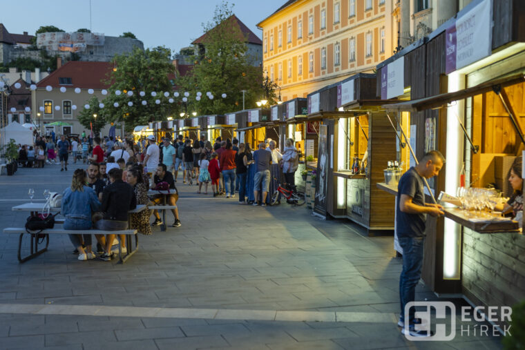 Utcazenészek Versenye és VINO Borünnep