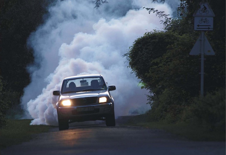 Szunyogirtas autorol