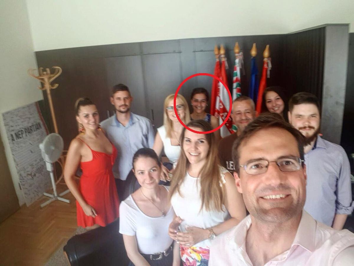 Bd5407fd290b474baf3adfa135f5972d