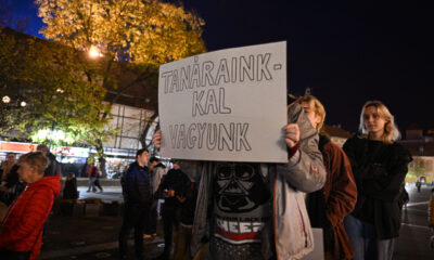 Tanár tüntetés
