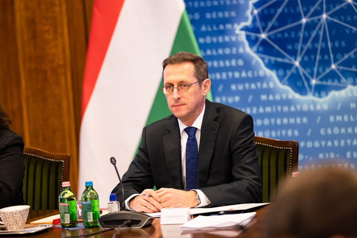 Varga mihály