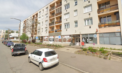 4DFE8678 8716 4C6F B7E9 3E7692CD65FF