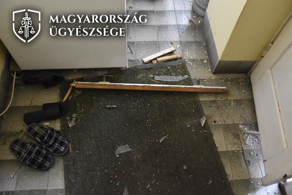 Rablás 1 LOGÓ