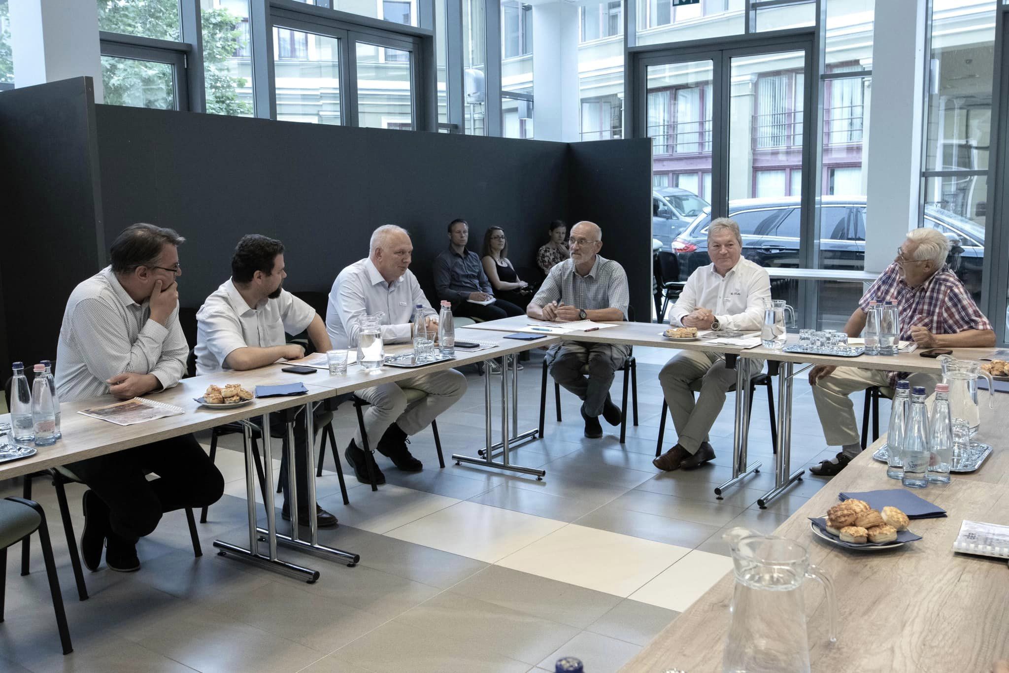 358617174 664253345744000 6979492283344116901 n