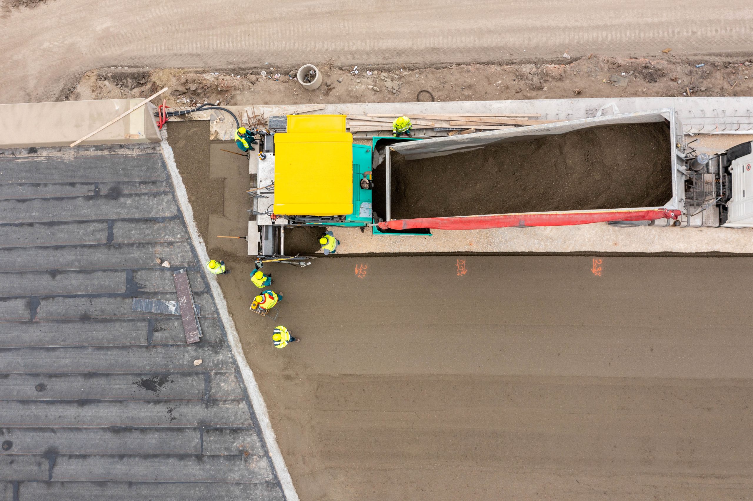 HD 220308 EM 0471(1)